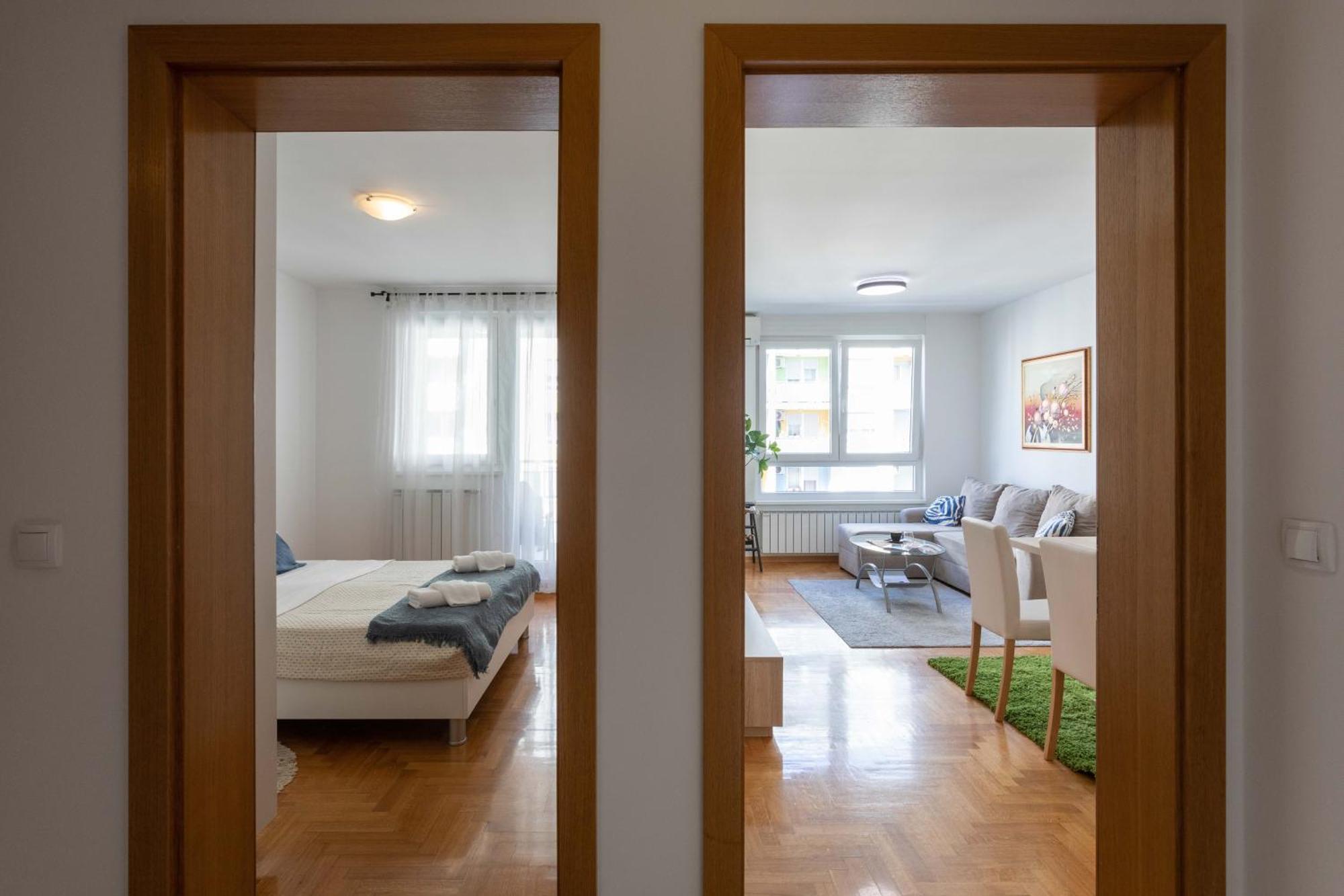 شقة Sunny 1Bdr With Balcony & Parking زغرب المظهر الخارجي الصورة